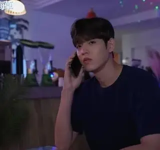 《【中字】韩国网剧-喝完酒一起出去的女人（夸克网盘）》短剧封面