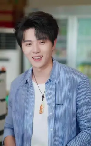 《我有好运系统我怕谁（82集）鹿子祺（夸克网盘）》短剧封面