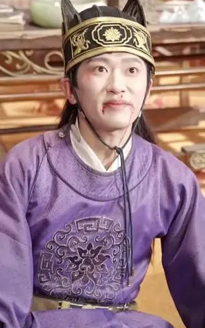 《这人修为满级却偏要吃女帝软饭（81集）李汶轩＆韩叙（夸克网盘）》短剧封面