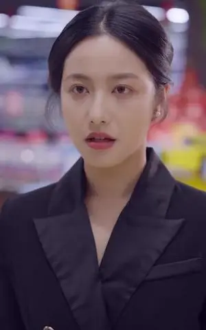 《超市兴家，七零辣妈智斗家宅（80集）李梓鹏＆白雪茹（夸克网盘）》短剧封面
