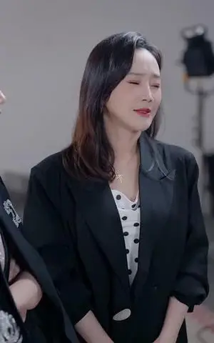 《重生后，影帝先生天天让我疼（71集）施琦&王晟云（夸克网盘）》短剧封面