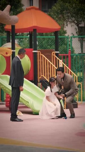 《十亿风暴(55集)丁海霞(夸克网盘)》短剧封面