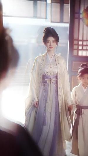 《病弱夫君不好惹之明月嫁卿卿（60集）（夸克网盘）》短剧封面