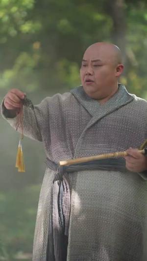 《玄学娇妻遇见紫薇星老公（74集）高旻睿＆史小叶》短剧封面