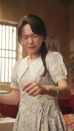 《明艳美人家属院带娃,硬汉兵哥霸道宠(83集)王炳翔&马乐婕(夸克网盘)》短剧封面