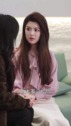 《亲亲我的白月光（65集）（夸克网盘）》短剧封面