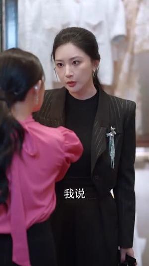 《独家星劫（62集）初五&袁宁（夸克网盘）》短剧封面