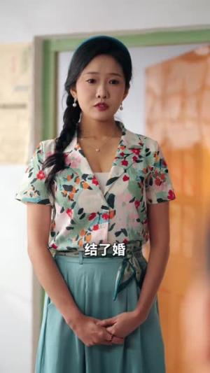 《八零娇妻不回头,前夫哭红眼(65集)陈恩睫&周笑一(夸克网盘)》短剧封面