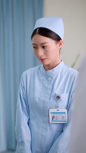《圣手天医(80集)杨妍&乔乔&苏格子(夸克网盘)》短剧封面