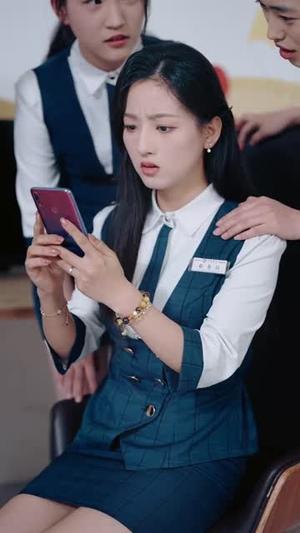 《求求你收手吧，演习早结束了（84集）潘悦铭（夸克网盘）》短剧封面