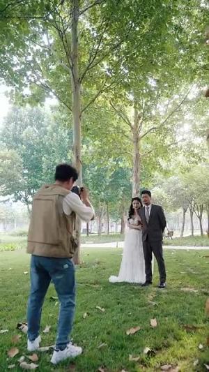 《我被女帝偷听心声(100集)许子吟(夸克网盘)》短剧封面