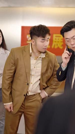 《怀孕后亮出世界冠军身份(75集)(夸克网盘)》短剧封面