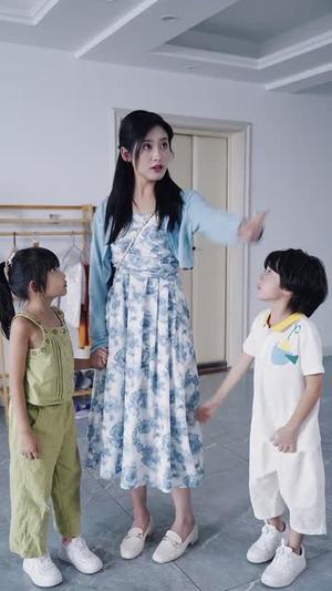 《保镖妈妈你好飒(73集)伍昕宇&黄文博(夸克网盘)》短剧封面
