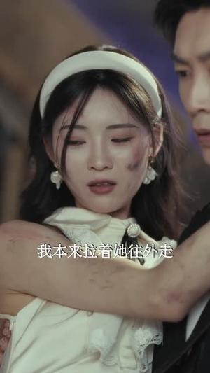 《离婚后发现前妻是满级大佬&离婚后发现前妻是满级千金(60)秦潇一&吴明宇》短剧封面