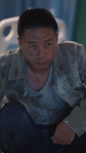 《爱在黄昏前相遇（65集）（夸克网盘）》短剧封面