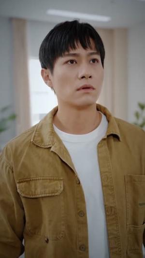 《前妻越后悔,我越发达(65集)张慧尧&晁轩(夸克网盘)》短剧封面