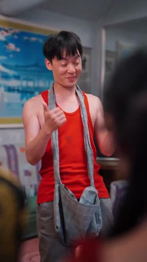 《乡村无敌小傻医（66集）王羽铮&步籽颖》短剧封面