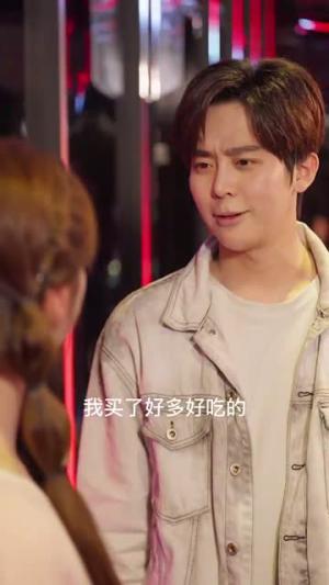 《他的小月光（83集）闫睿豪＆何可人（夸克网盘）》短剧封面
