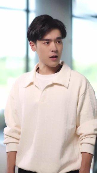 《万界收租,女帝也得上供(60集)刘梦婷》短剧封面