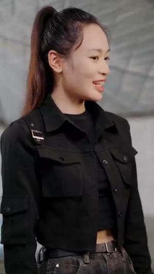 《痴傻妈咪不好惹(100集)(夸克网盘)》短剧封面