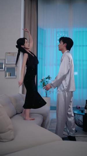 《别撩了！她失忆是装的（76集）朱永强＆史小叶（1080P）（夸克网盘）》短剧封面