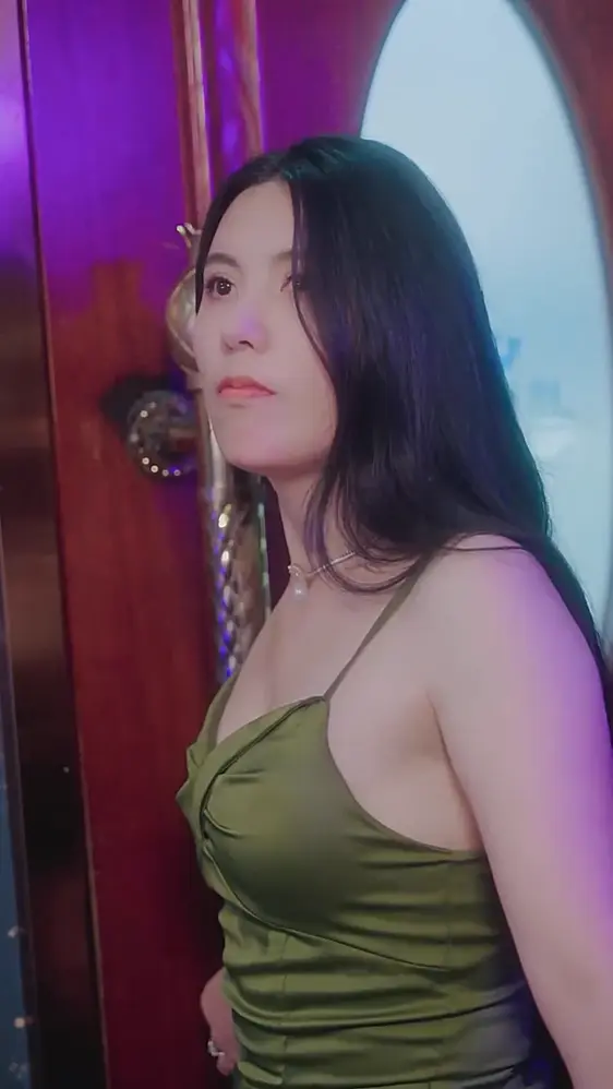 擦边短剧:天命龙吟 《擦边短剧:天命龙吟》短剧封面