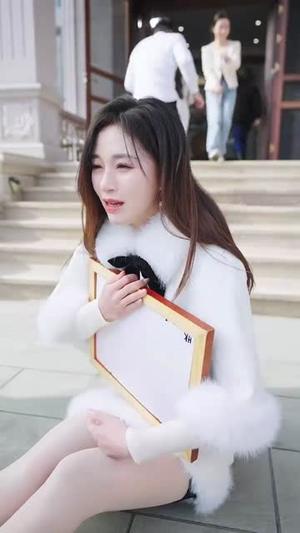 《破产后我集万千宠爱于一身（81集）滕文昊＆韩录锦（夸克网盘）》短剧封面