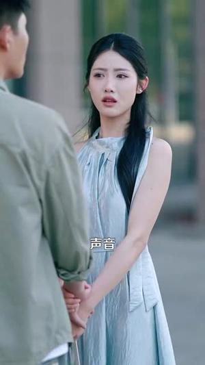 《绑定宠妻系统:十倍返现人生(136集)韩雨轩&张如意(夸克网盘)》短剧封面