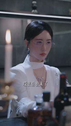 《眼前人(51集)陈智慧&袁初月(夸克网盘)》短剧封面
