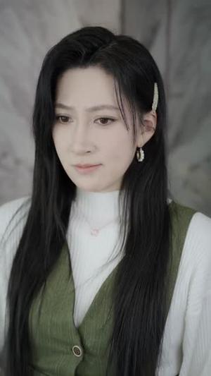 《妈宝女加彩礼反手娶了总裁校花（81集）韩非儿＆毛家和（夸克网盘）》短剧封面
