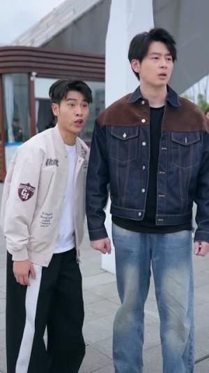 《钢铁家教背叛逆少年疯抢（76集）杨帆＆孙单恩（夸克网盘）》短剧封面