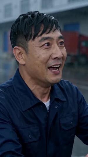 《坑我两吨钢卷调出底层日志你哭什么(53集)Ai短剧(夸克网盘)》短剧封面