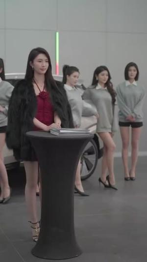 《皇子寻亲记&开局被拐走，皇后竟是我亲娘&陛下，皇后又带崽搬敌人宝库去了（66集）（夸克网盘）》短剧封面