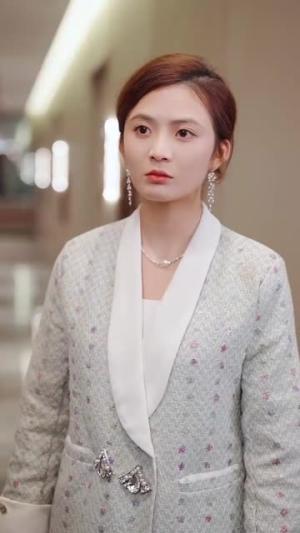 《完美新世界（100集）胡家豪＆刘美娜（夸克网盘）》短剧封面