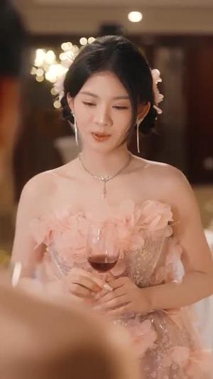 《我家来了老祖宗（79集）王亦宸＆孙露鹭（夸克网盘）》短剧封面