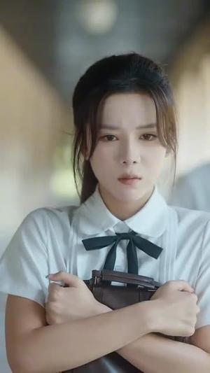 《清野落星辰（70集）岳杨&苏弋涵》短剧封面