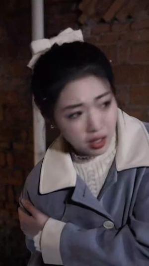 《闪婚小孕妻(70集)叶庭&李婧也(夸克网盘)》短剧封面