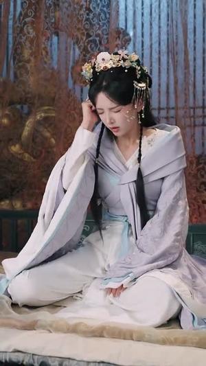 《偷听心声之妖妃的职业素养(70集)鲍李宁&徐良》短剧封面