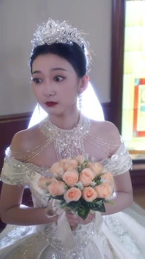 《逃婚去打工（65集）（夸克网盘）》短剧封面