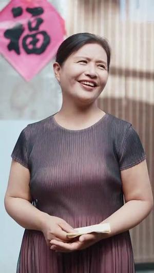 《宁总,你的小妖精马甲掉了(100集)庞棽怿(夸克网盘)》短剧封面