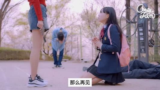 《【中字】韩国网剧-便利店老板与帅哥（夸克网盘）》短剧封面