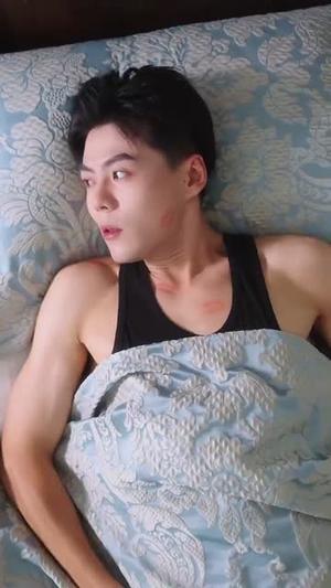 《美女冷静我只是个电工（83集）张如意&郭建清&冯韵霏（起司）》短剧封面
