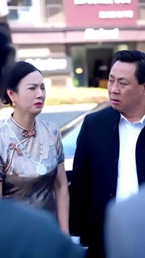 《怀了帝国继承人后，被全帝国团宠（50集）葛晓希 王子青（夸克网盘）》短剧封面