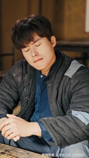 《重生饥荒年，带媳妇天天炫肉（90集）赵熠城＆有斤（夸克网盘）》短剧封面
