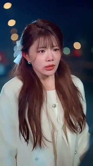 《越过时间拥抱你（66集）李若希（夸克网盘）》短剧封面