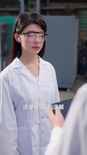 《人狠话不多:夫人顶级马甲炸翻全场(80集)刘予黎&陈子轩(夸克网盘)》短剧封面