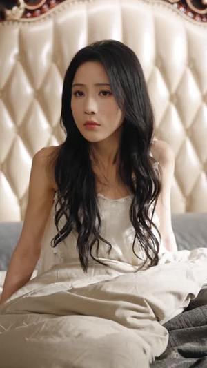 《重生到结婚的第三年(73集)刘一隆&黄云云(1080P)(夸克网盘)》短剧封面