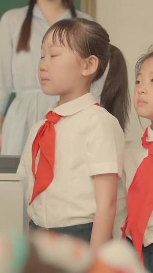 《妈妈我等你回来(60集)(夸克网盘)》短剧封面