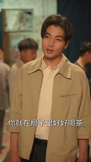 《重生年代,开局消费奖励翻倍(79集)郑明洋&邹洁仪&乔乔&魏昕怡(夸克网盘)》短剧封面