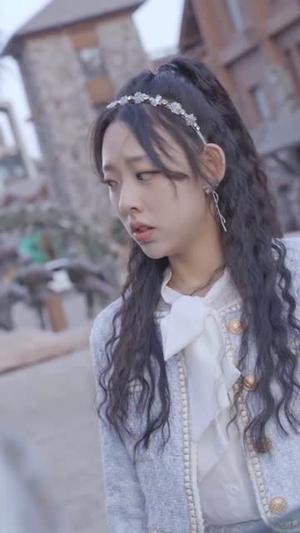 《我的手机能预知未来(94集)》短剧封面